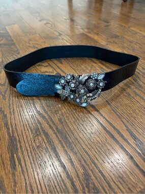 COMPAGNIA ITALIANA Black Leather Silver Floral Heart Rhinestone Buckle Belt 85cm
